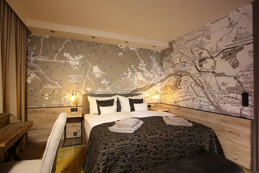 Naegler'S Fine Lounge Hotel Oestrich-Winkel Exteriör bild